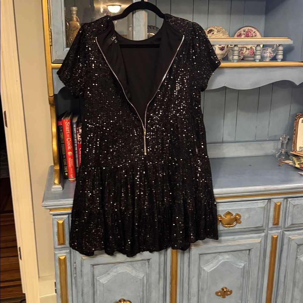 Lulu's Glittering Black medium Formal Dress - Picture 5 of 5